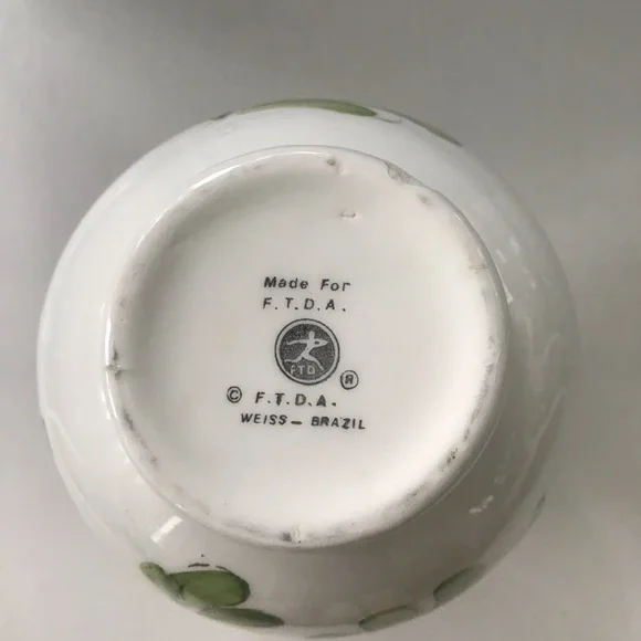 Made in Italy hand painted FTD vase - Picture 10 of 13